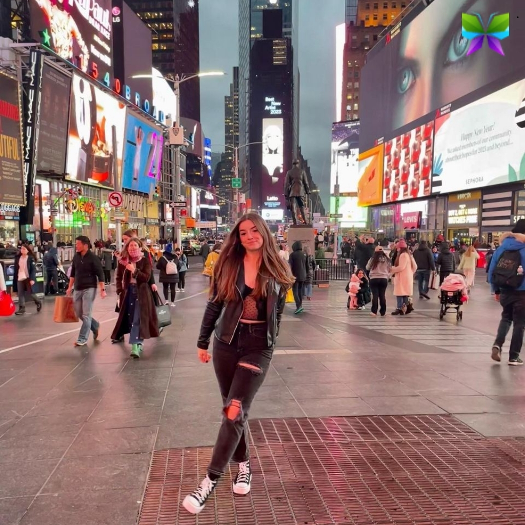 200+ Instagram Captions For Times Square to Shine Bright 4 Instagram Captions For Times Square