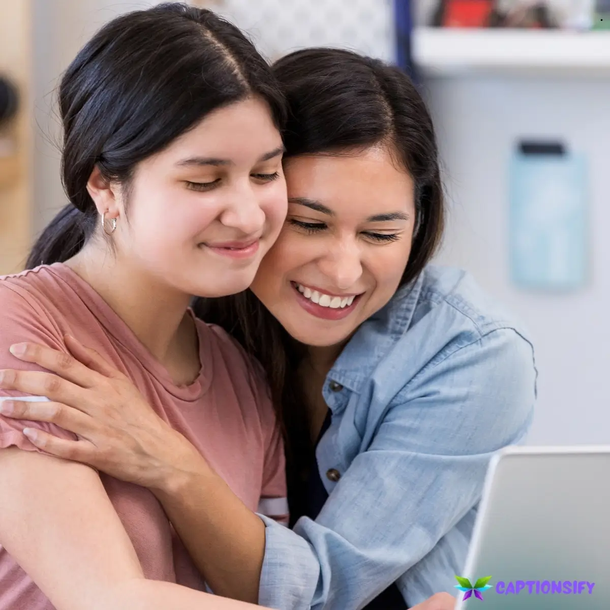 147 Top Aunt Captions For Instagram to Celebrate Family