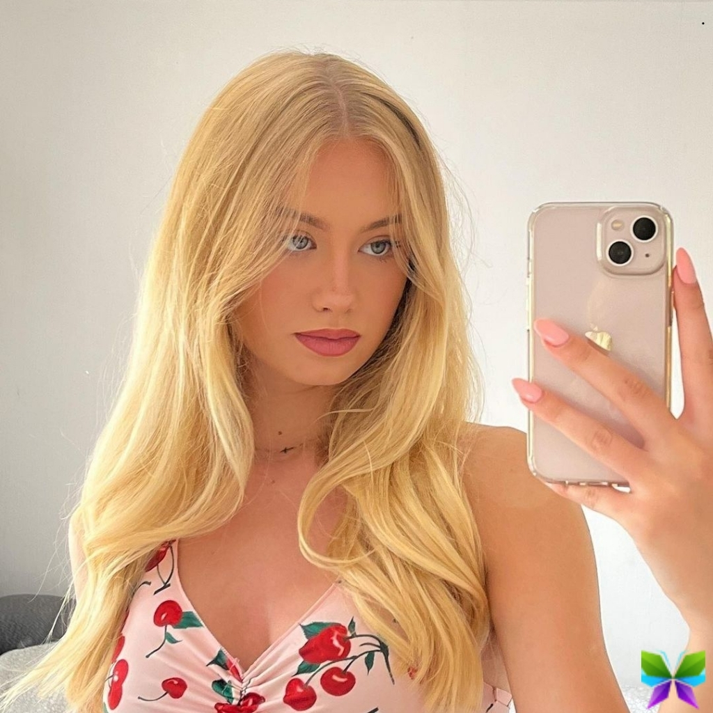 200+ Selfie Captions That Will Make Your Photos Shine with Personality and Fun 1 Selfie Captions