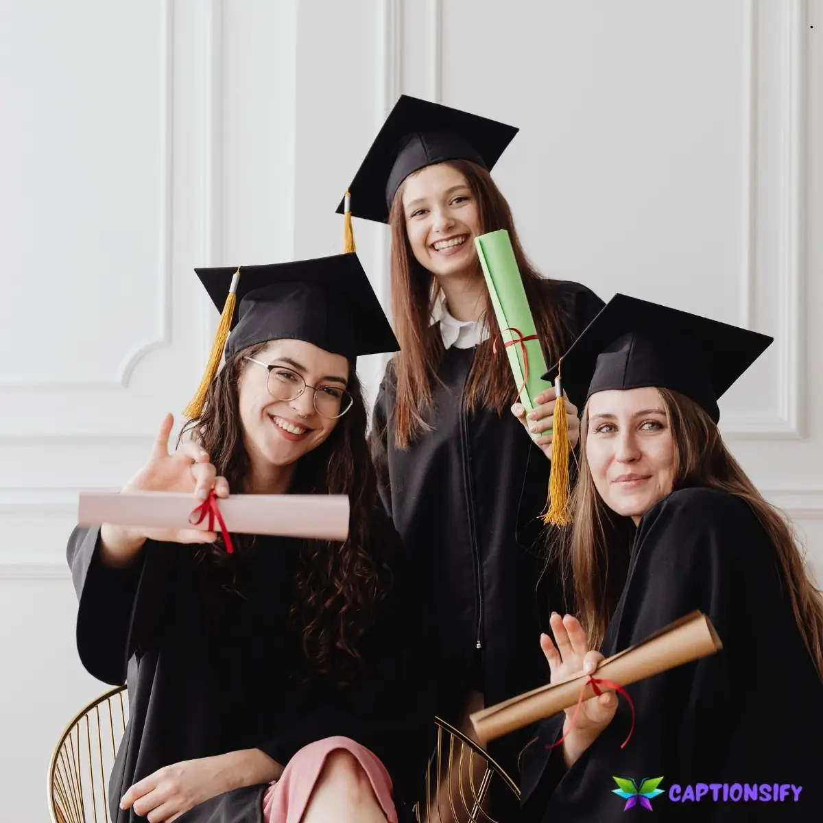 147 Top Captions For Graduation Pictures to Celebrate Your Achievements in Style