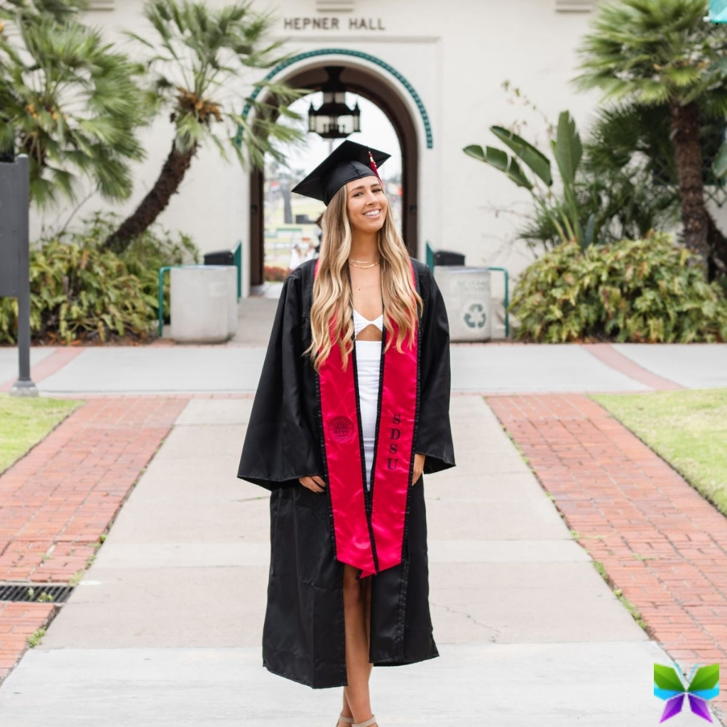 200+ Graduation Post Captions That Celebrate Your Achievement in Style 15 Graduation Post Captions